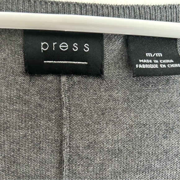 press Batwing Fine Knit Sweater - Picture 2 of 5